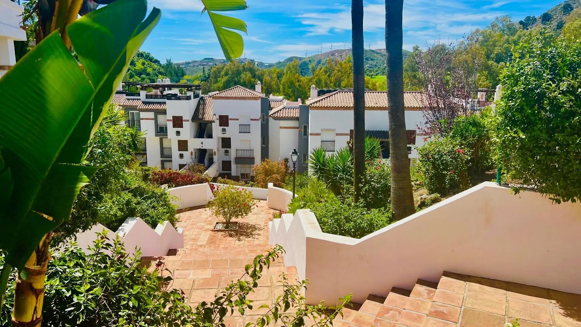 Apartment Los Arqueros - Benahavis Marbella